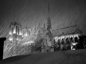 Notre Dame de neige